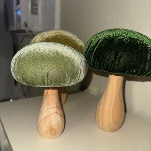 Velvet Mushroom Decor Set in Green and Gold